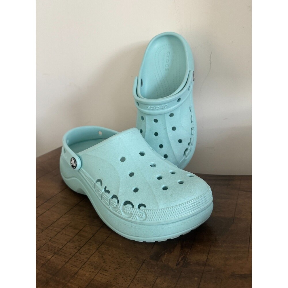 Crocs Platform Clogs Light Blue Chunky Comfort Shoes Womens Size 8